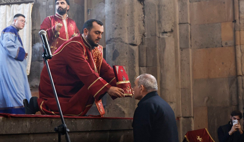 Սուրբ և անմահ Պատարագ Թալինի Սբ. Աստվածածին եկեղեցում․ Նիկոլ Փաշինյան