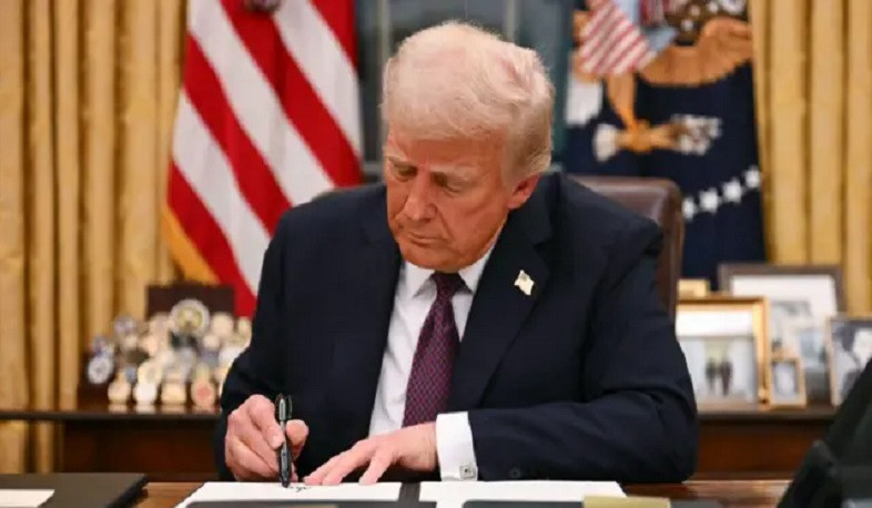 Трамп помиловал сторонников, пытавшихся отменить результаты выборов 2020 года