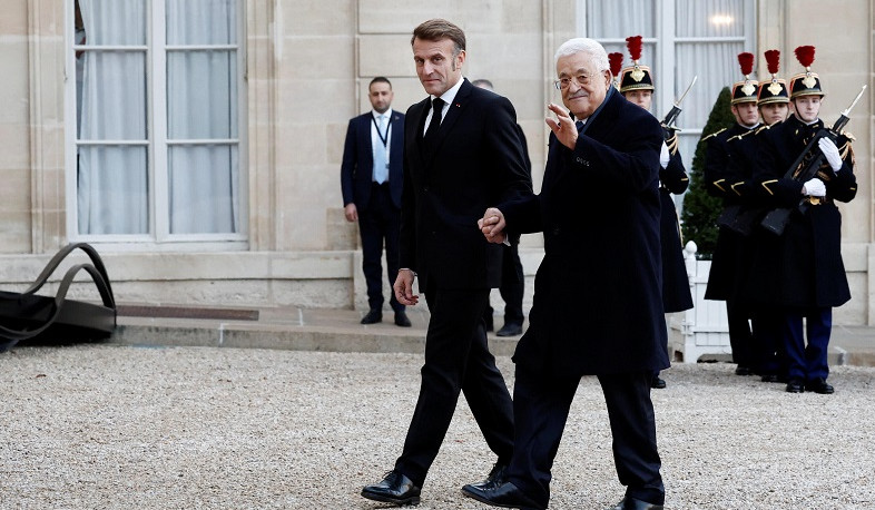 Франция поможет разработать Конституцию Палестины