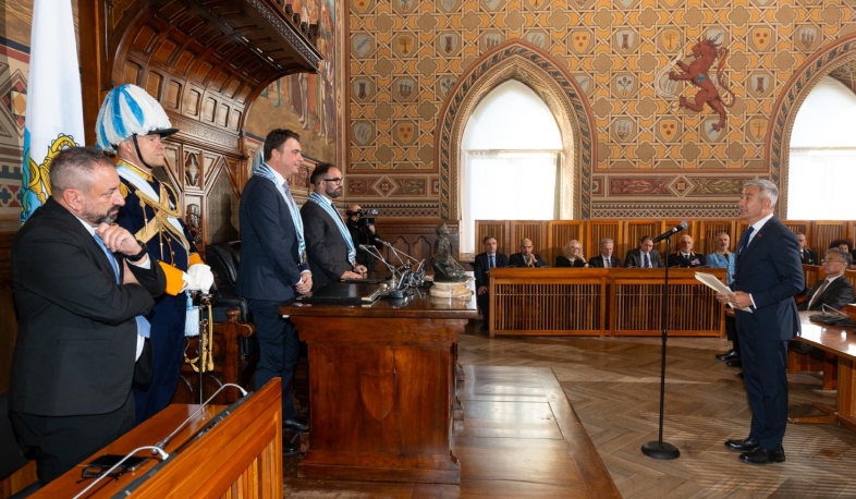 Դեսպան Վլադիմիր Կարապետյանը իր հավատարմագրերն է հանձնել Սան Մարինոյի կապիտան-ռեգենտներին