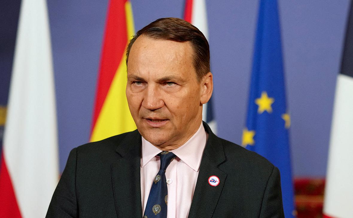Ukraine may join European Union after 2030: Sikorski