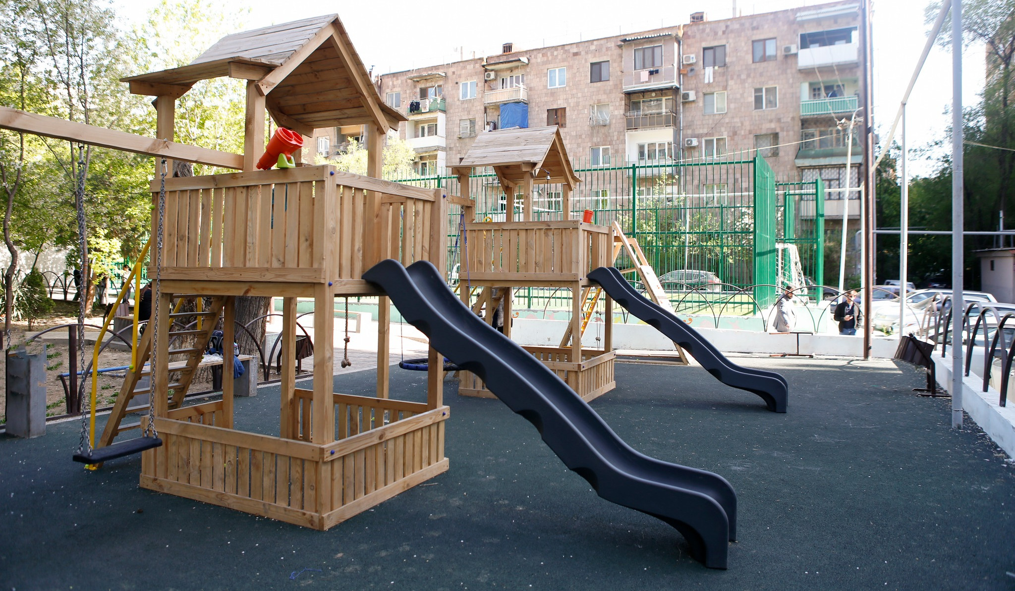 Ավելի քան 130 բարեկարգ բակային տարածքներ Երևանում՝ 2025-ի այս աշխատանքներն իրենց ծավալով աննախադեպ են. Տիգրան Ավինյան