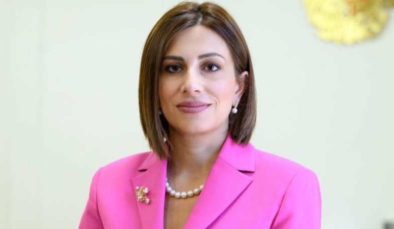 Բուժաշխատողների ռեգիստրի ներդրմամբ նման ID քարտեր ենք նախատեսել ձեզ համար․ Անահիտ Ավանեսյանը լուսանկար է հրապարակել