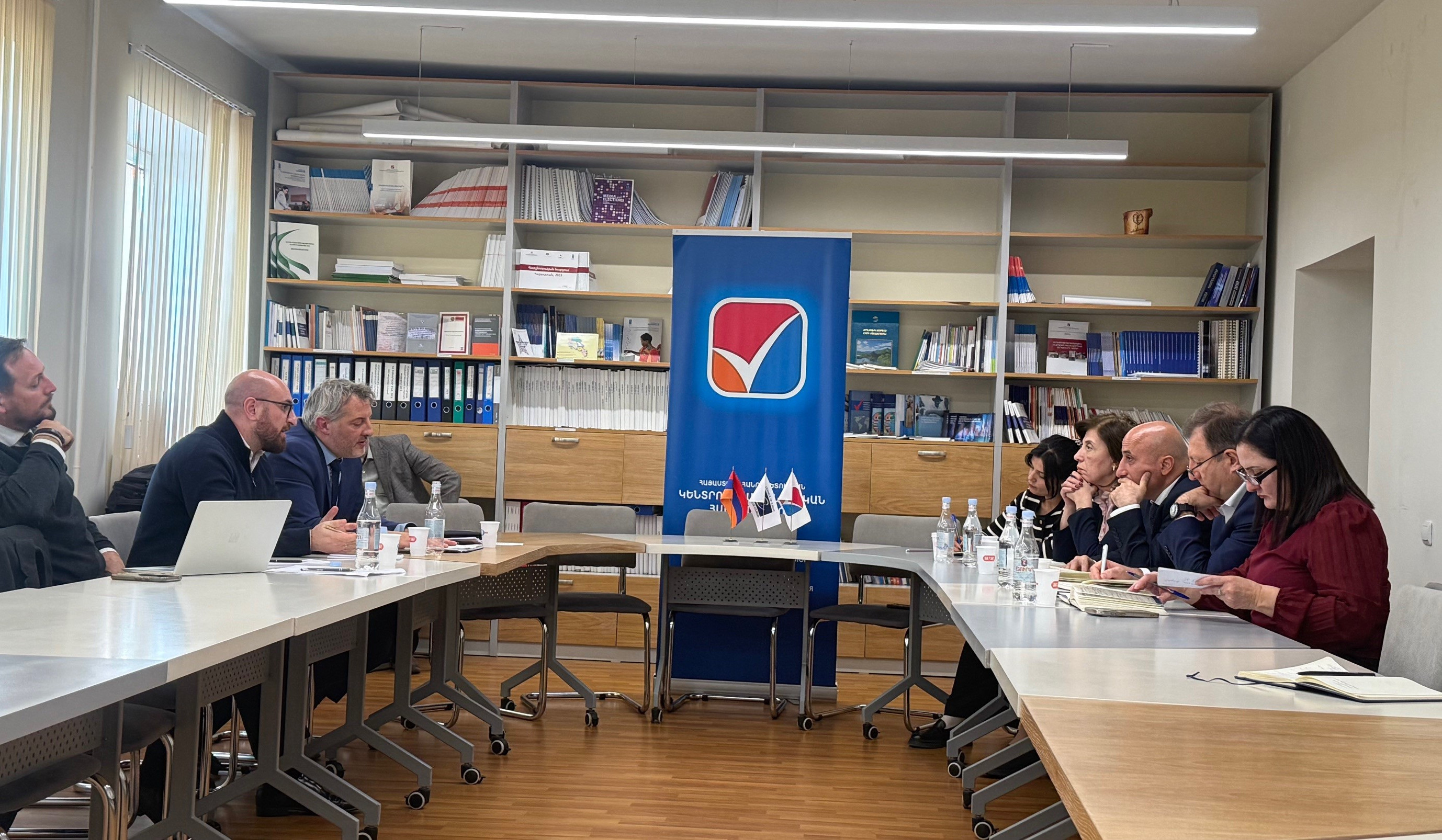 ԿԸՀ-ն հյուրընկալել է ԵԽԽՎ վեհաժողովի քարտուղարության ընտրությունների ծրագրի համակարգողին ու փորձագետին