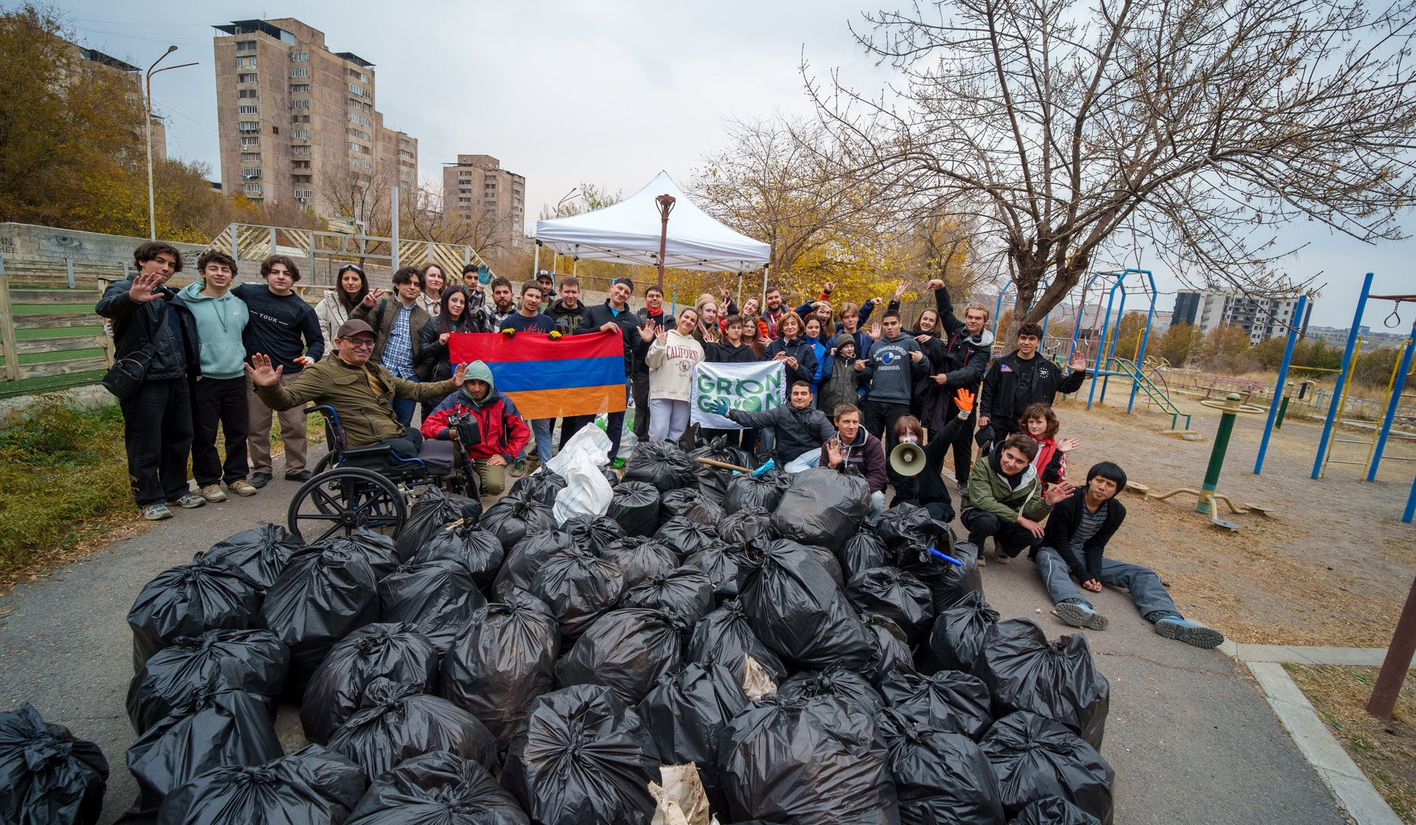 Green Green նախաձեռնության անդամները Ավան-Առինջում ավելի քան 100 պարկ աղբ են հավաքել