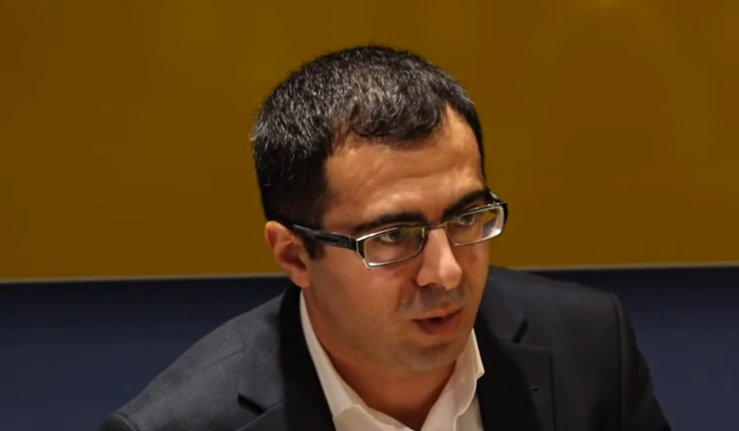 Բարդ հարցերը պետք է լուծվեն վերջին փուլին. Մելիքսեթյանը՝ անկլավների, եռանկյունիների և այլ խնդիրների մասին