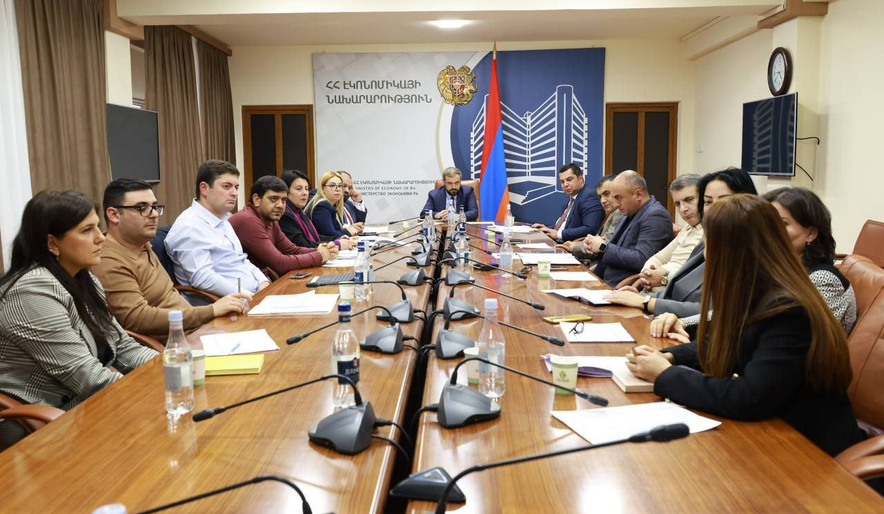 Էկոնոմիկայի նախարարությունում կայացել է կառուցապատողների աշխատանքային խմբի նիստը