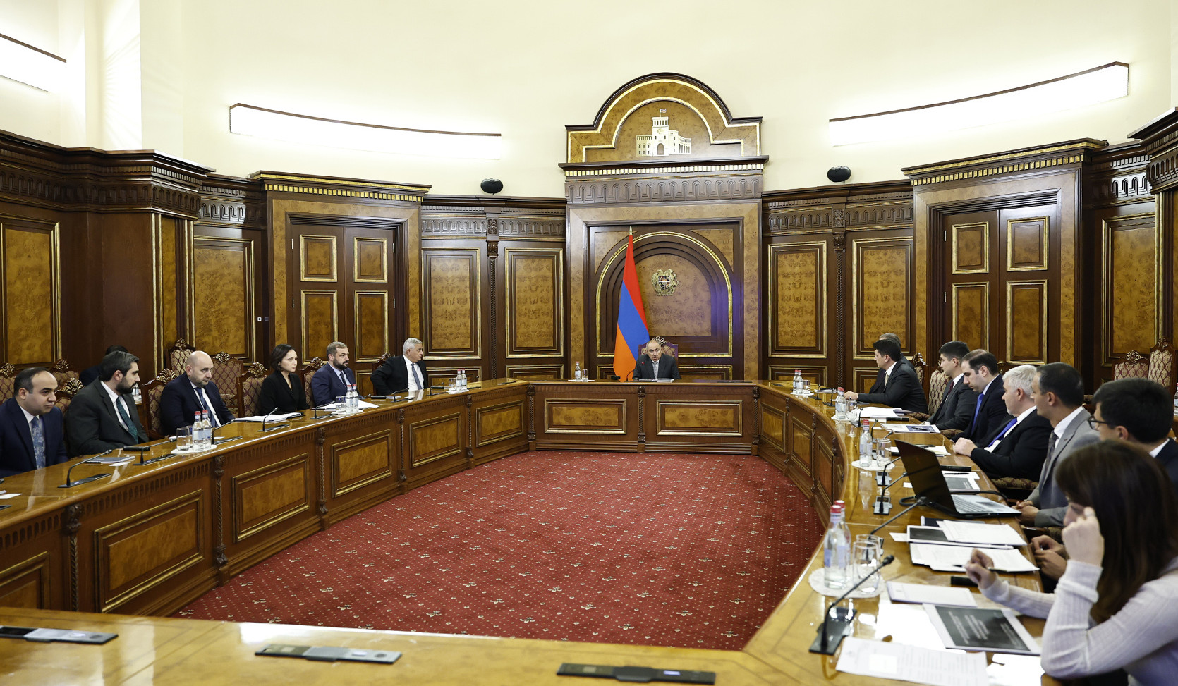 Վարչապետի գլխավորությամբ քննարկվել են հարկային քաղաքականությանն առնչվող հայեցակարգային հարցեր