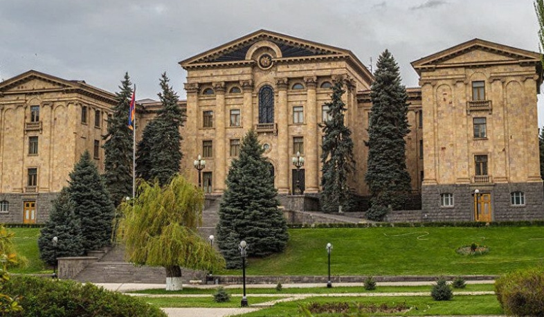 Alen Simonyanın rəhbərlik etdiyi nümayəndə heyəti Afinaya səfər edəcək