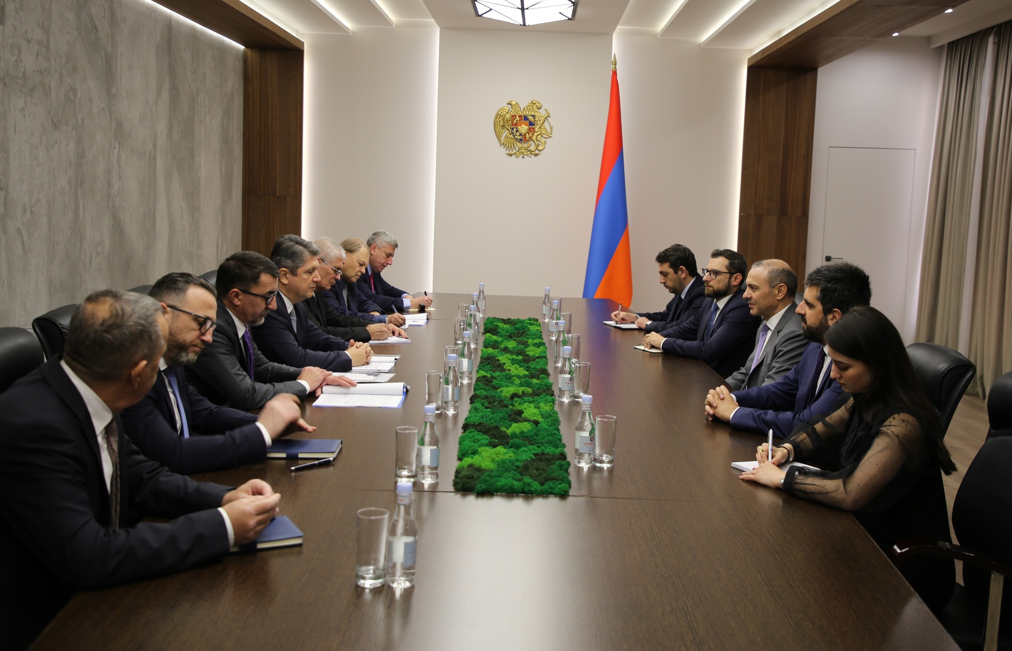 Արմեն Գրիգորյանը և ռումինացի սենատորը անդրադարձել են Հարավային Կովկասում տեղի ունեցող գործընթացներին