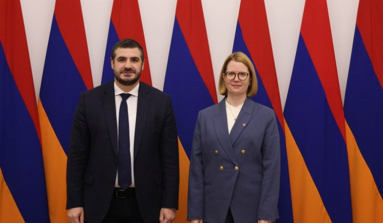 Aİ vizasının liberallaşdırılması və sülh gündəmi: Yeğoyan Almaniya səfiri ilə görüşüb