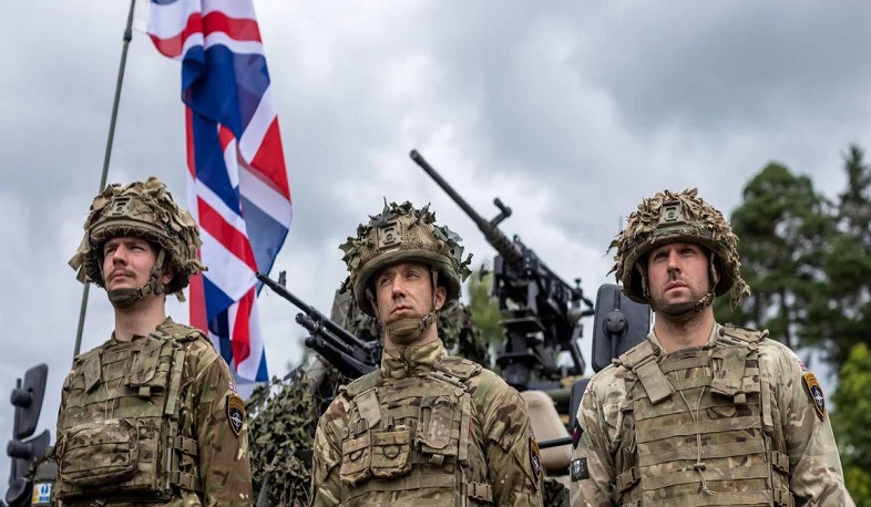 Великобритания готова разместить войска на Украине, если будет достигнуто прекращение огня: The Guardian