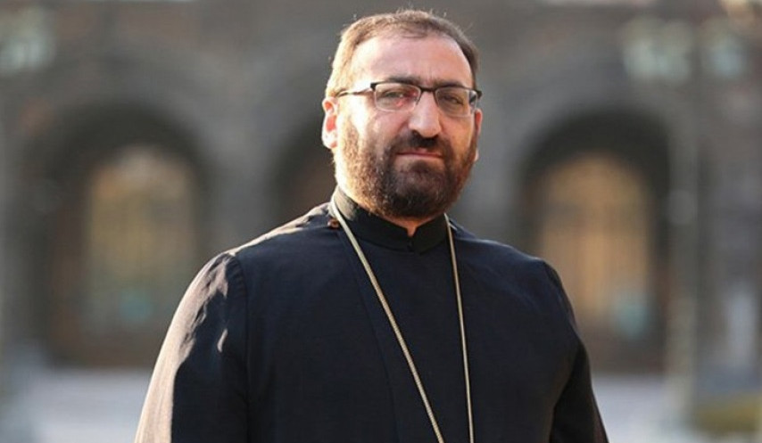 Փորձաքննությունը հաստատել է՝ տեսանյութերում Արշակ արքեպիսկոպոս Խաչատրյանն է․ ՔԿ