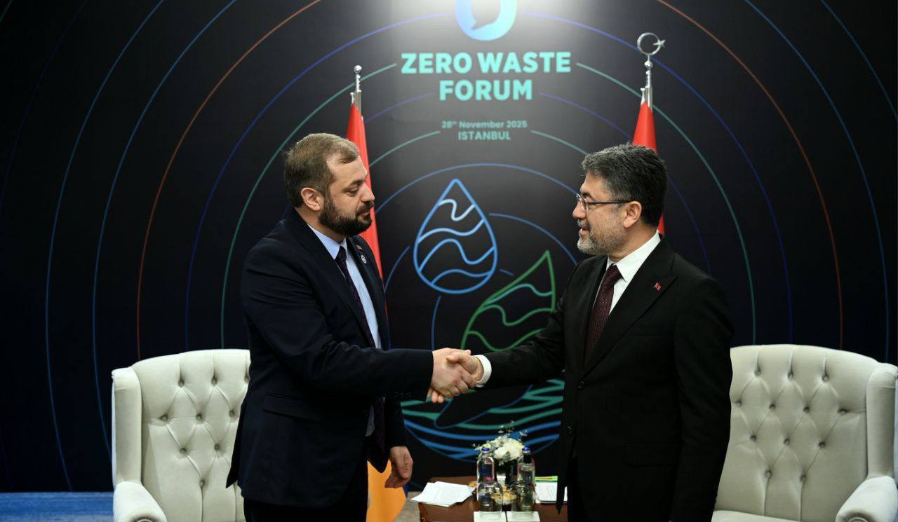 Gevorg Papoyan met in Istanbul with Turkey’s Minister of Agriculture and Forestry Ibrahim Yumaklı