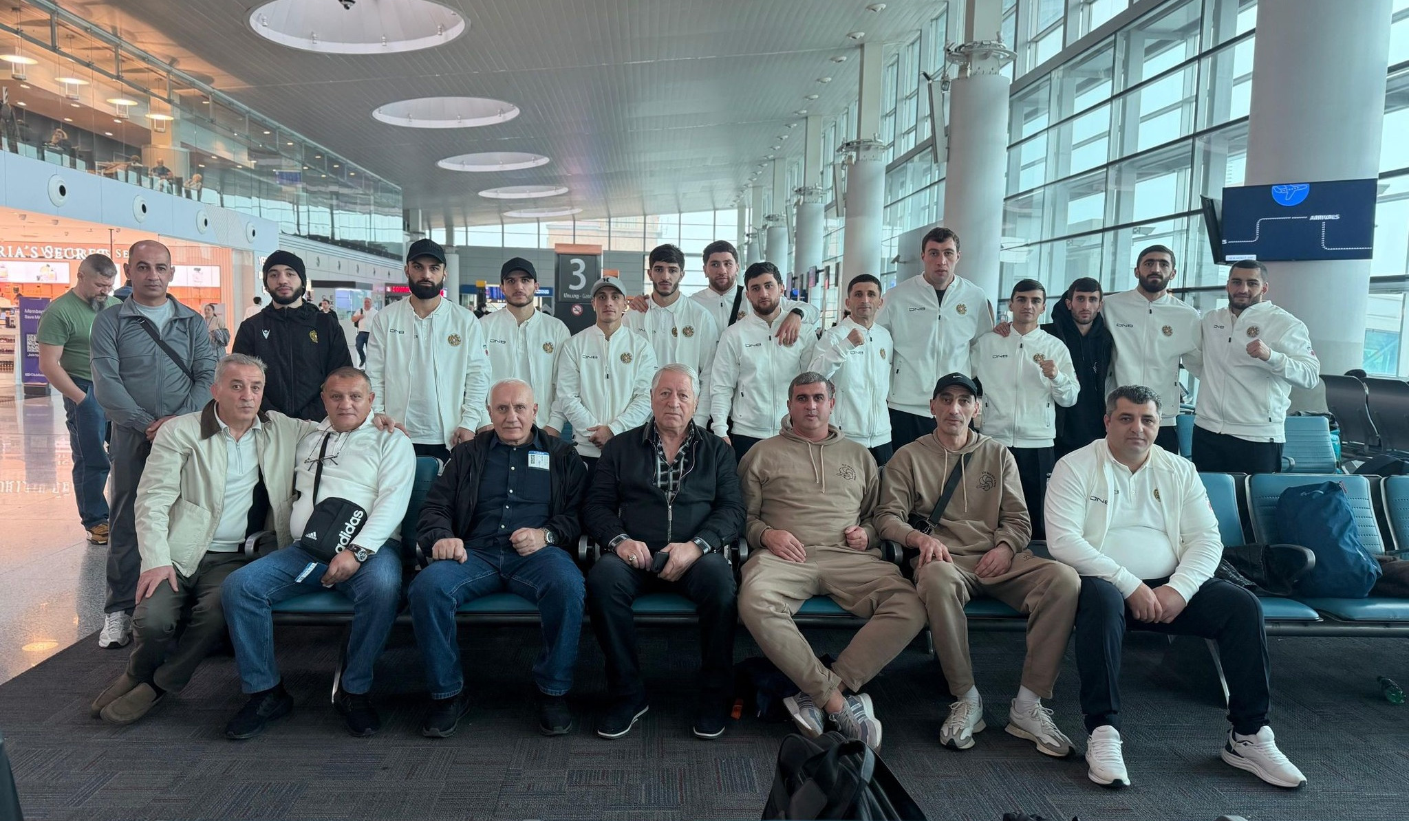 Բռնցքամարտի Հայաստանի հավաքականը մեկնել է Դուբայ՝ մասնակցելու աշխարհի առաջնությանը