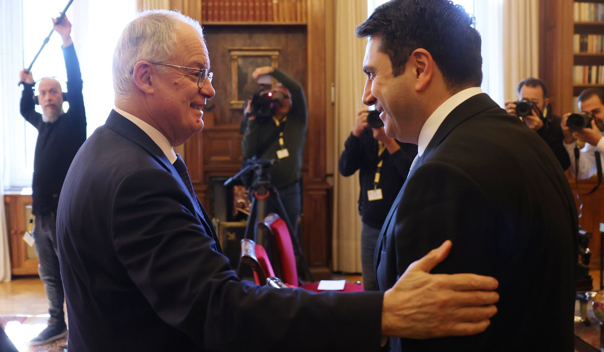 Հայաստանը մեր երկրի կարևոր գործընկերներից է. Հունաստանի նախագահը՝ ՀՀ ԱԺ նախագահի հետ հանդիպմանը