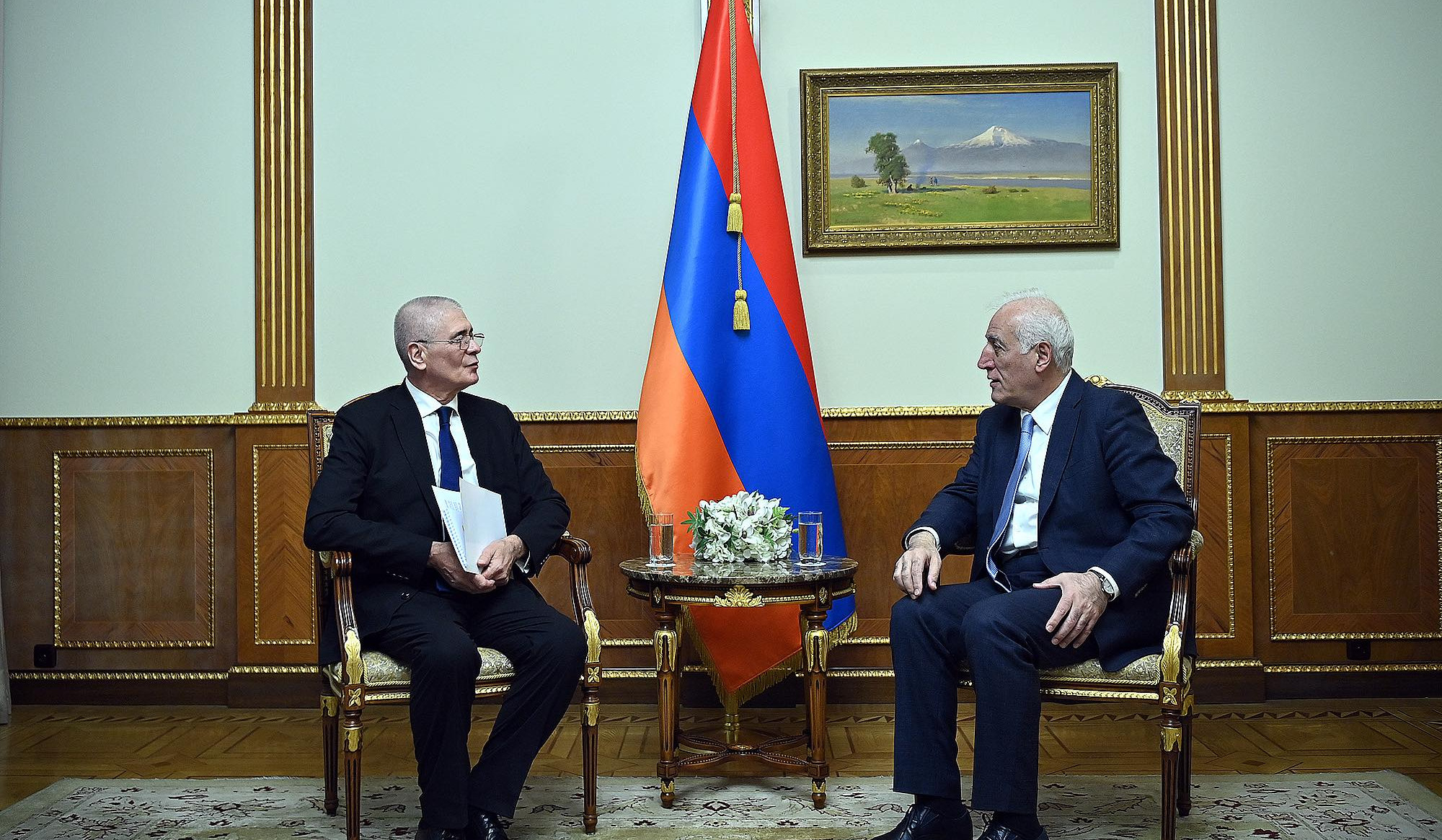 Նախագահ Խաչատուրյանը Ռումինիայի դեսպանի հետ քննարկել է հայ-ռումինական համագործակցության ընդլայնման ուղիները