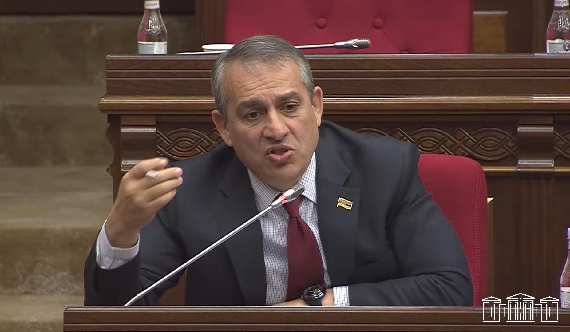 Բողոքներ ենք ստանում, թե Իրան մուտք գործած մեր բեռնատարի վարորդների և տնտեսվարողների նկատմամբ կիրառվում է վարչարարություն. Արմեն Խաչատրյան