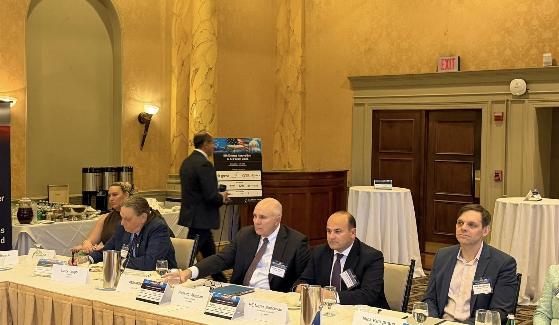 Narek Mkrthcyan attends 6th Energy Innovation and AI forum