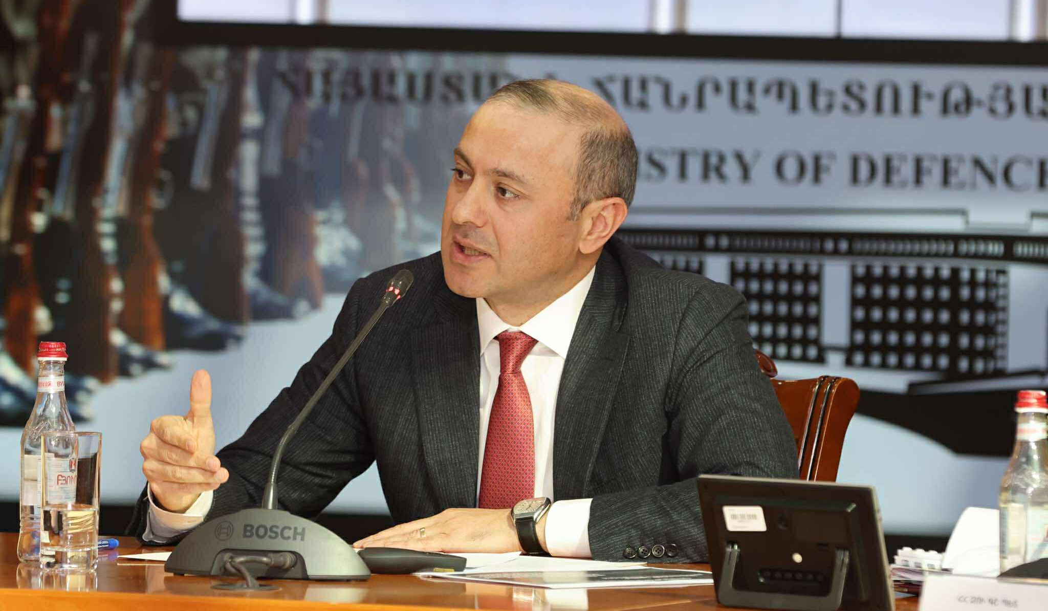 Արմեն Գրիգորյանը Հիքմեթ Հաջիևի հետ Դոհայում պանելային քննարկման կմասնակցի