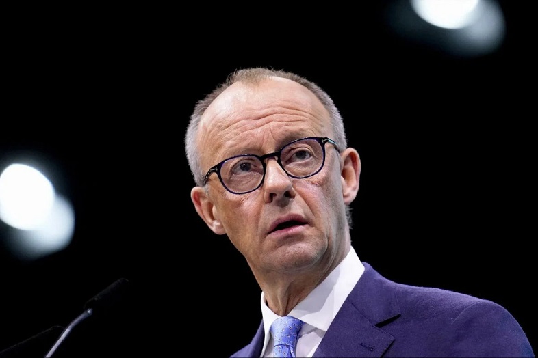 Мерц выступил против передачи США замороженных активов РФ