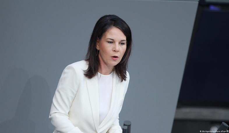 Անալենա Բերբոքը դեմ է Ռուսաստանին Դոնբասն ու Ղրիմը զիջելուն