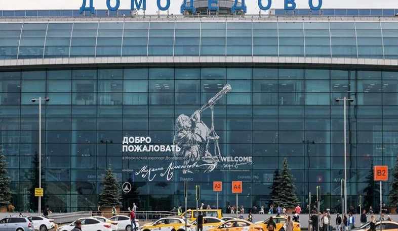 В московских аэропортах приостановлены полеты на 7 часов из-за беспилотников