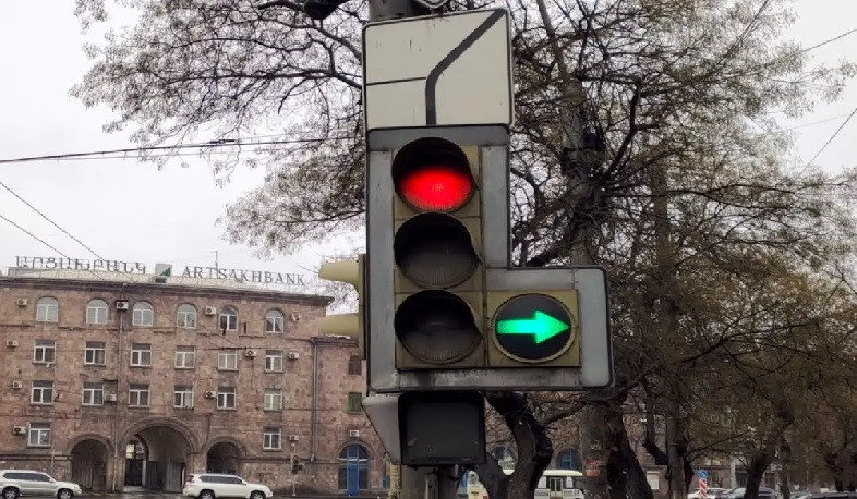 Երթևեկության կազմակերպման փոփոխություն Տիտոգրադյան–Այվազավսկու փողոցների խաչմերուկում