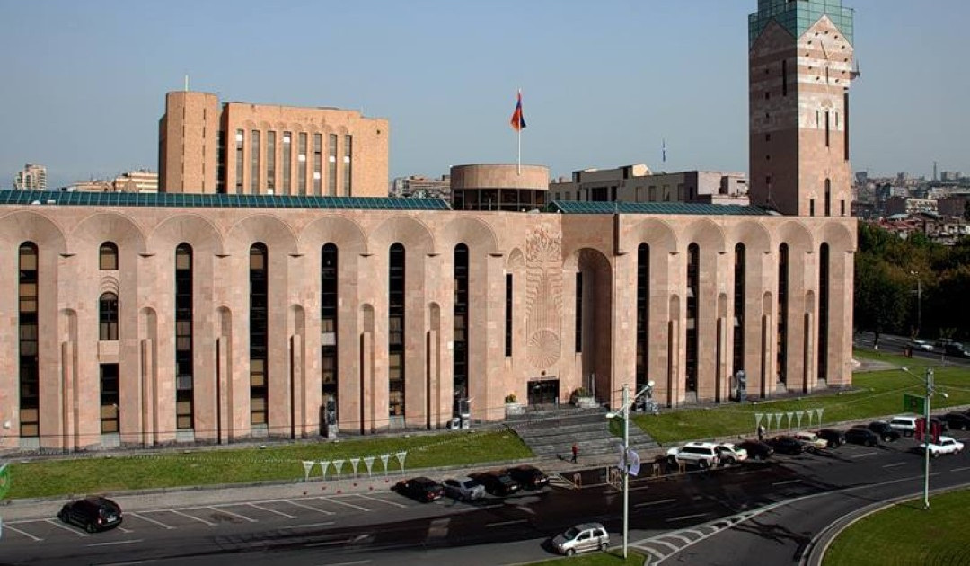 ԿԸՀ-ն Երևանի ավագանու ՔՊ խմբակցության անդամ Կիմա Աբրահամյանի մանդատը տրամադրել է Խորեն Հովհաննիսյանին