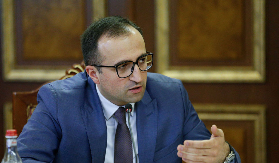 Նման բան չկա. ԱՍՀ նախարարը՝ կենսաթոշակային տարիքը բարձրացնելու լուրերի մասին