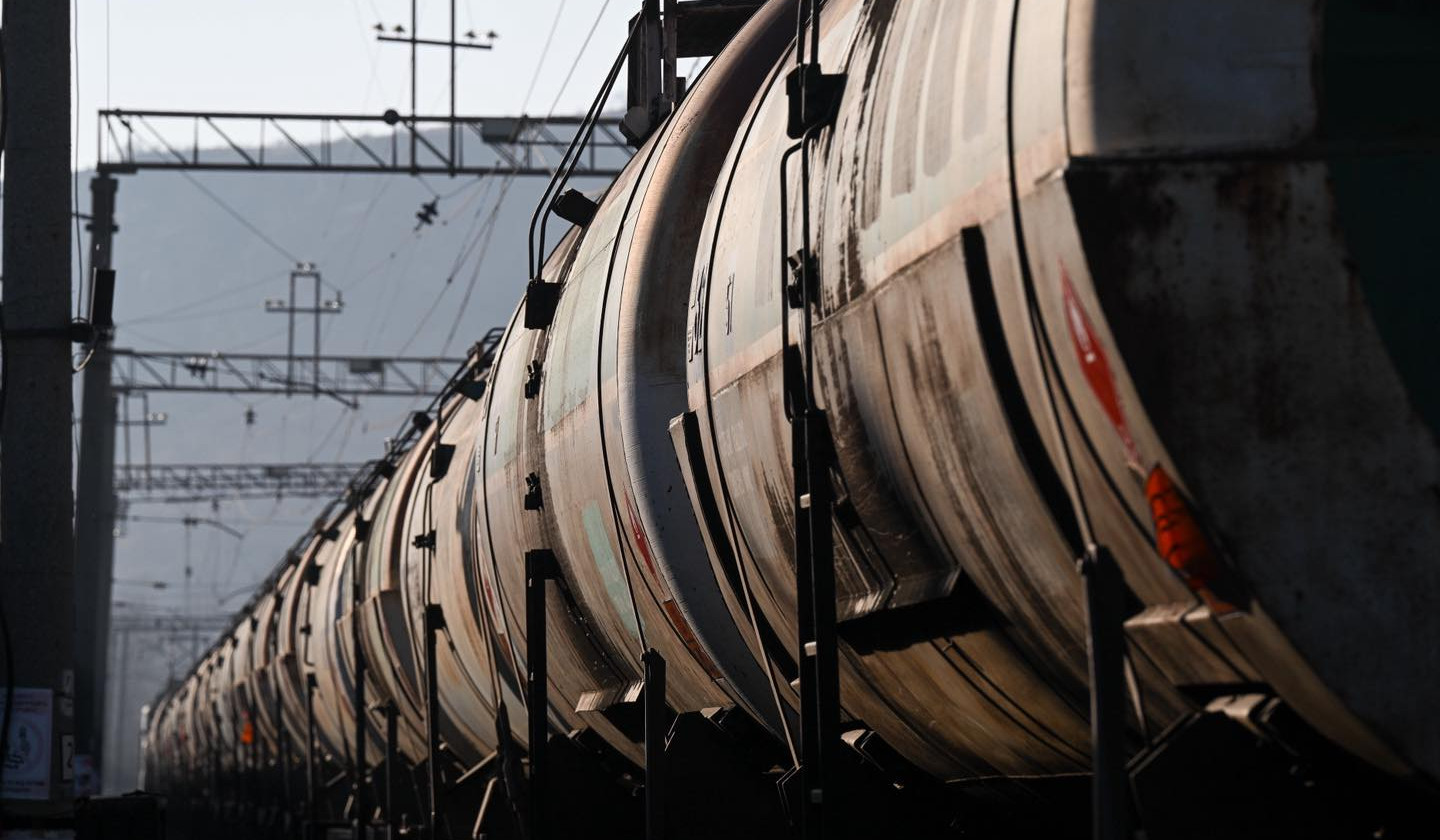 Импортированные азербайджанские нефтепродукты ощутимо поспособствует снижению цен на топливо: компания «Мега Трейд»