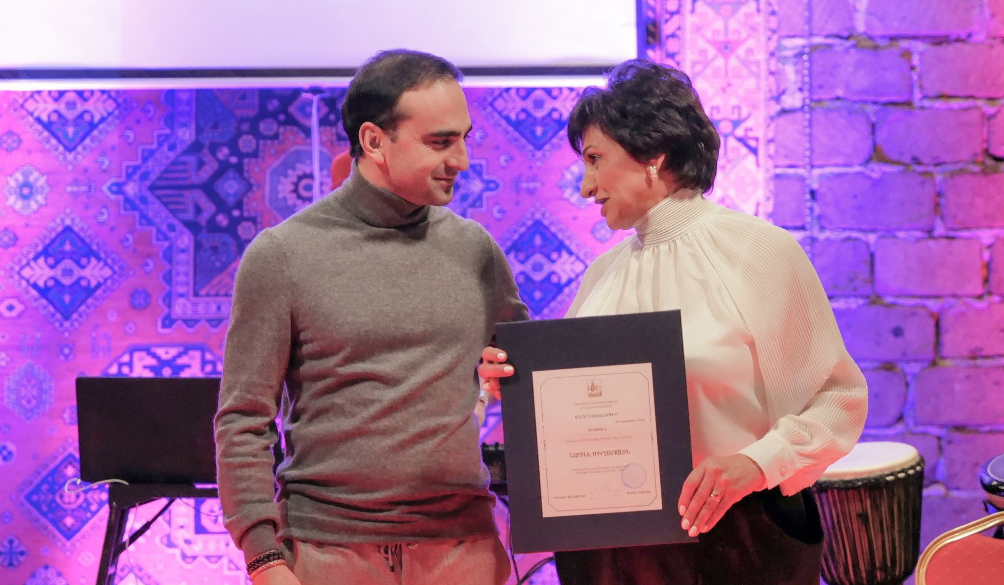 Շնորհակալ եմ Երևանի համայնքային դպրոցների և մանկապարտեզների տնօրեններին. Տիգրան Ավինյան