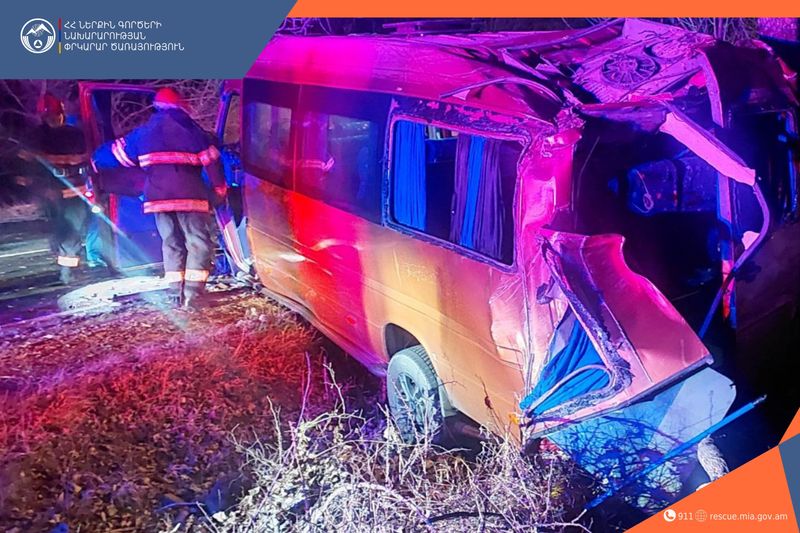 Ստեփանավան-Գյուլագարակ ճանապարհին ավտոմեքենան բախվել է ծառին. տուժածները հոսպիտալացվել  են