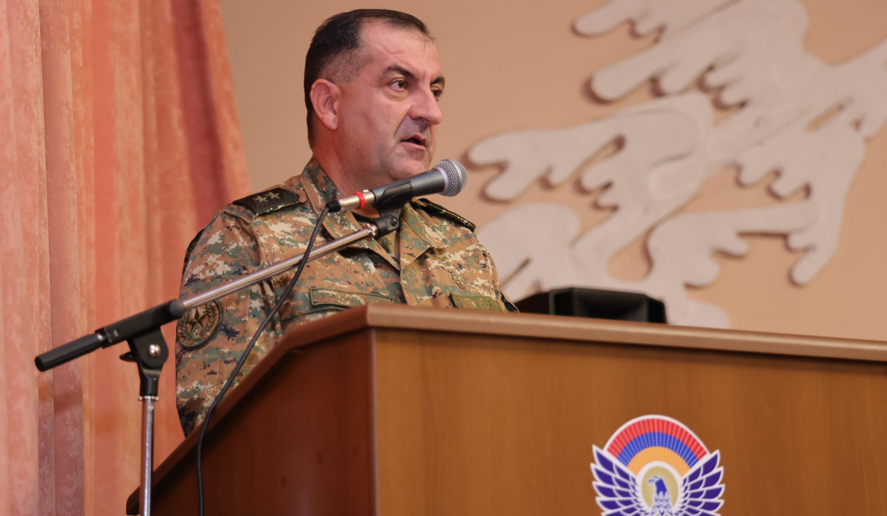 ԶՈՒ ԳՇ պետը  հանդիպել է Կոտայքի մարզի տարածքային պաշտպանության բրիգադին կցագրված պահեստազորայինների հետ