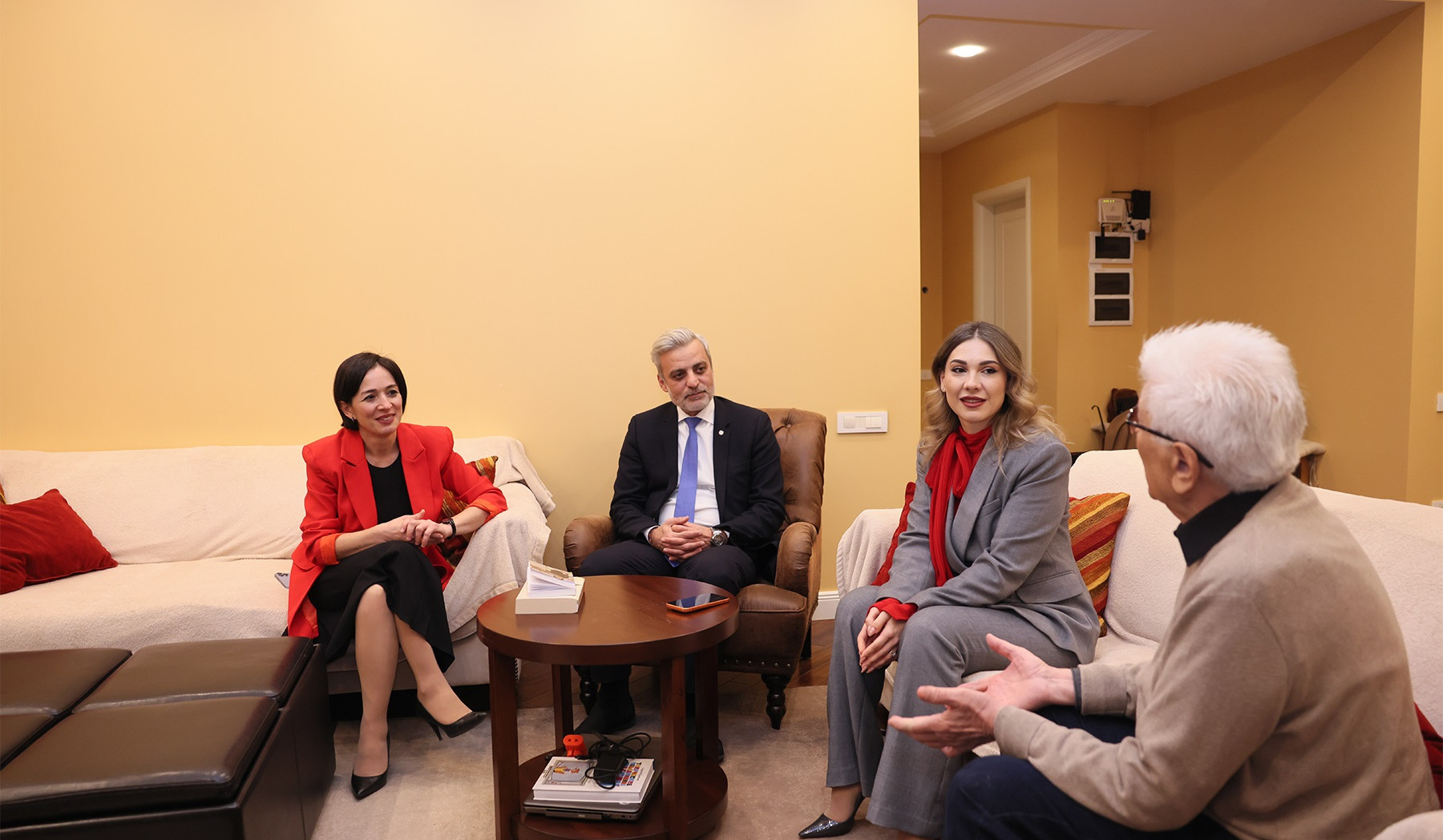 Երաժշտությունը՝ ներքին ազատության ճանապարհ. պաշտոնյաներն այցելել են Ռոբերտ Ամիրխանյանին