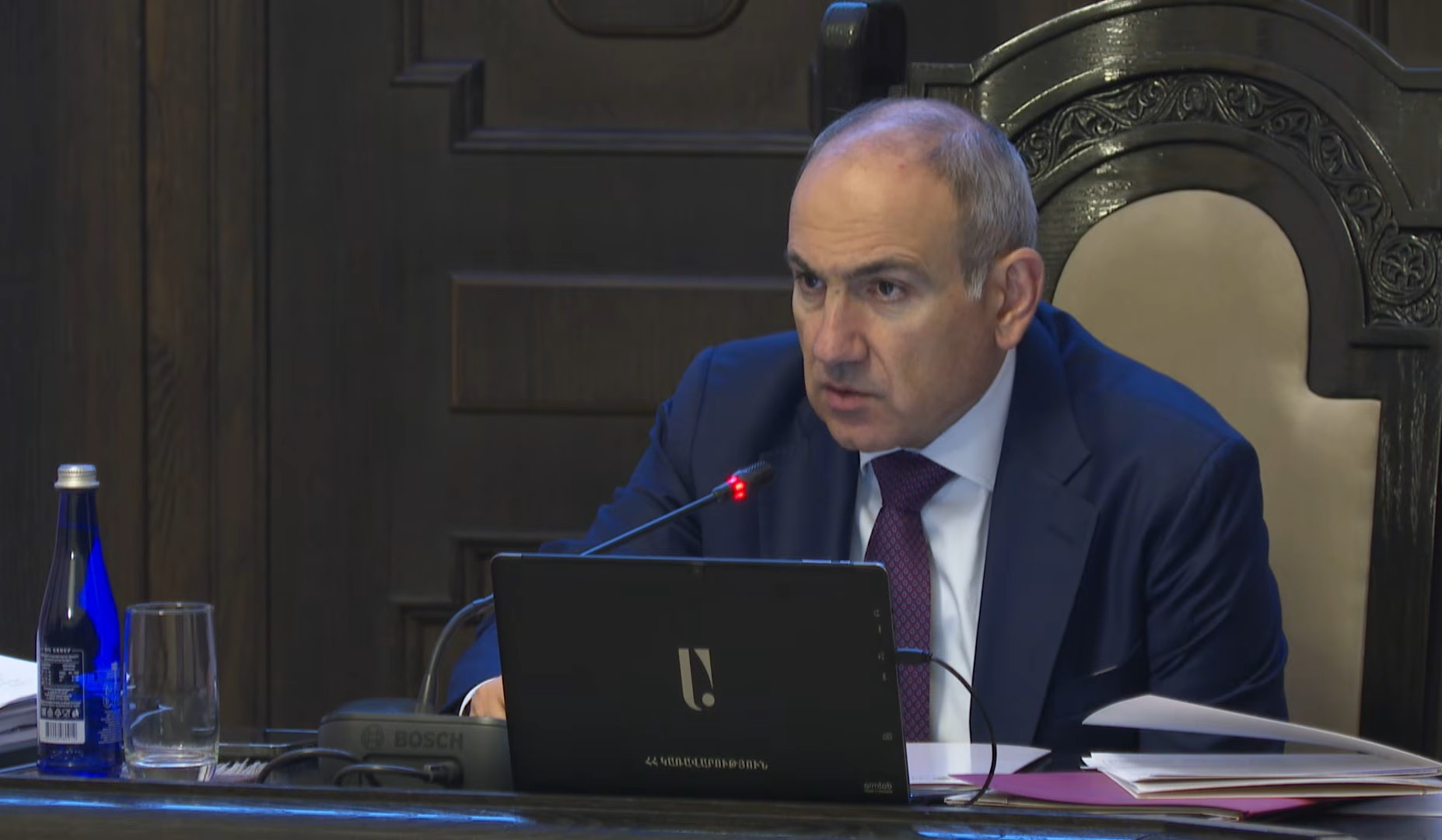 Սիրելի՛ 1 մլն 600 հազար հայրենակիցնե՛ր, խնդրում ենք 2026 թվականի հունվարի 1-ից առողջապահական հիմնարկները չգրոհել. Փաշինյան