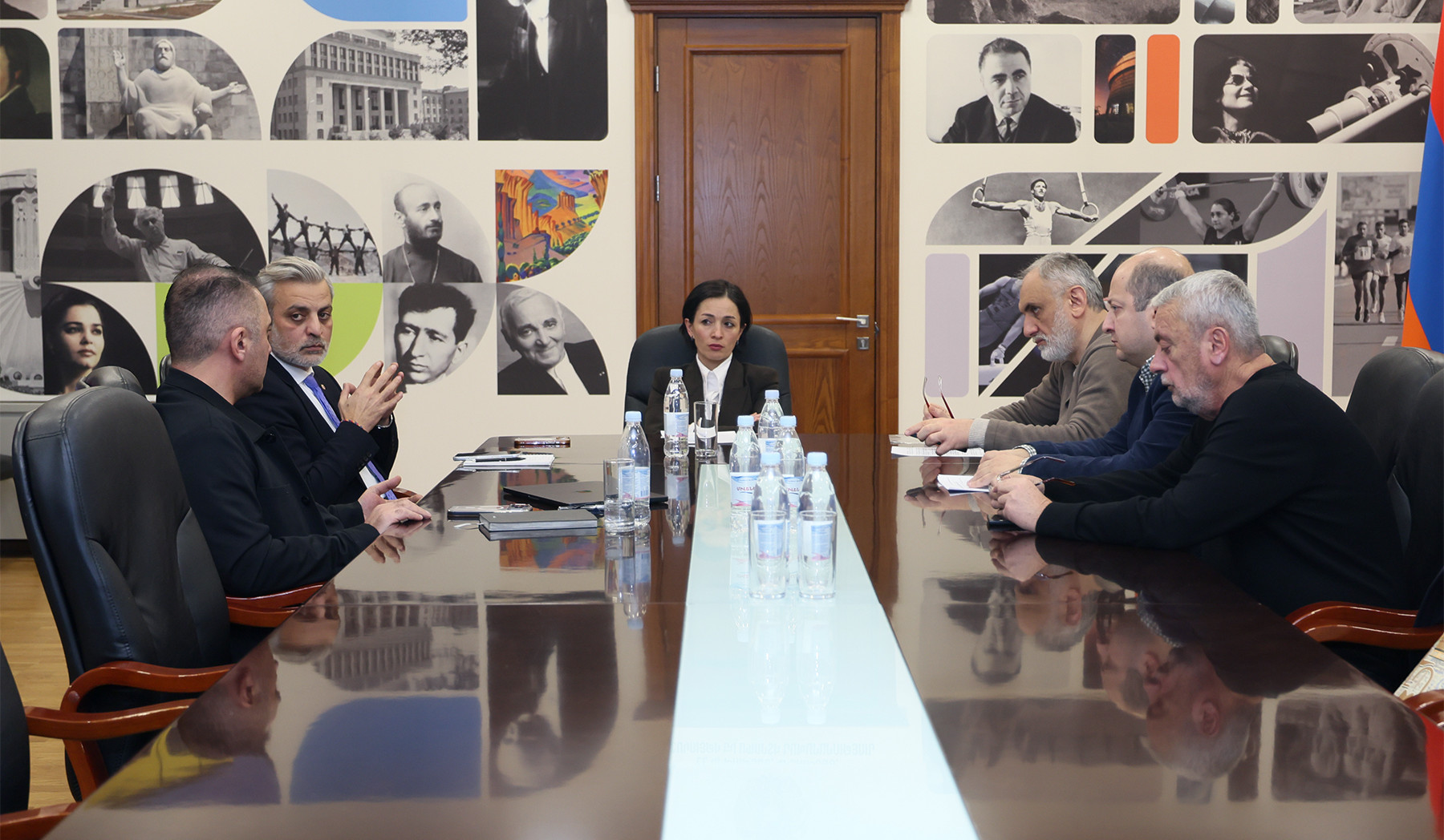 Պետությունը կարևորում է գրահրատարակչության խթանումն ու ոլորտի զարգացումը. ԿԳՄՍ նախարար