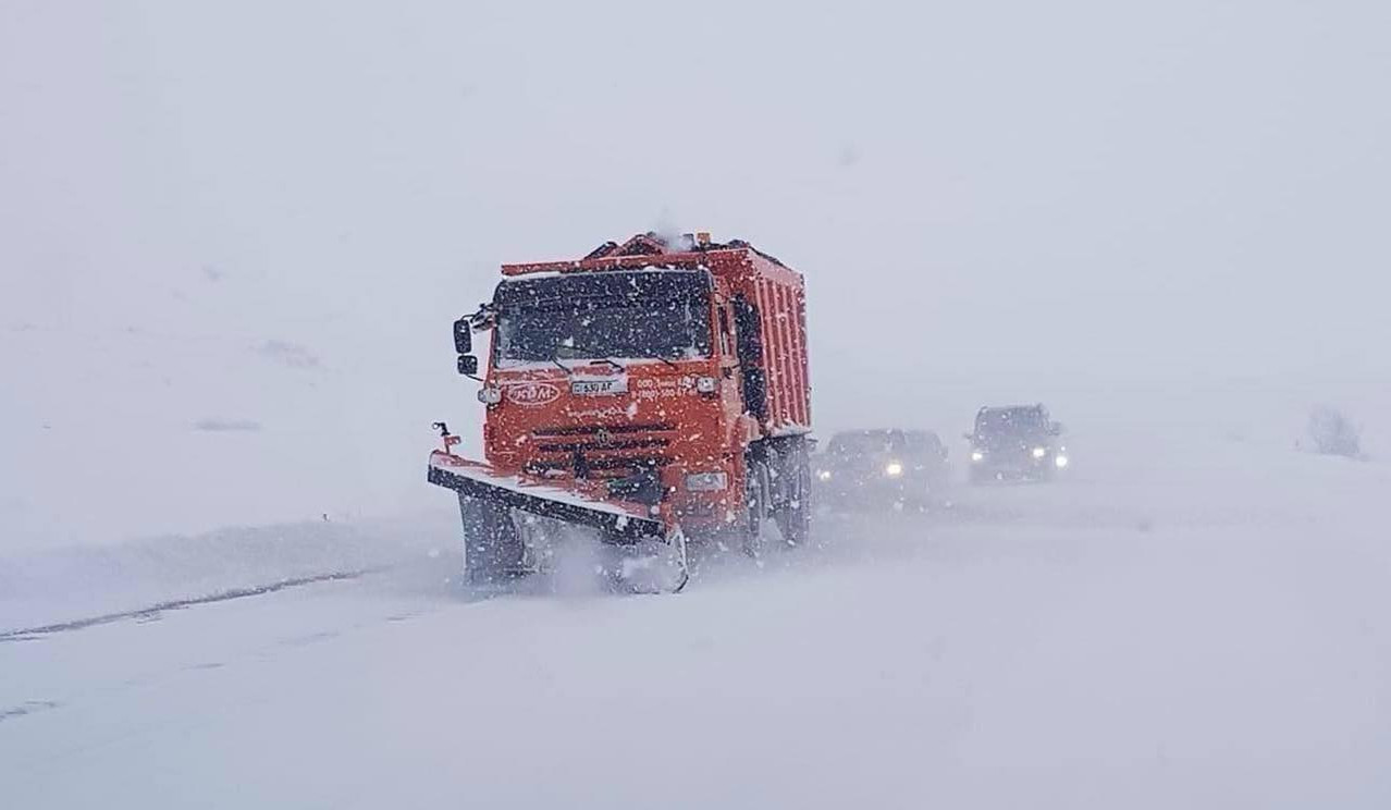 Բերդ-Ճամբարակ ավտոճանապարհը բքի պատճառով փակ է, Ելփին-Վայքը՝ դժվարանցանելի
