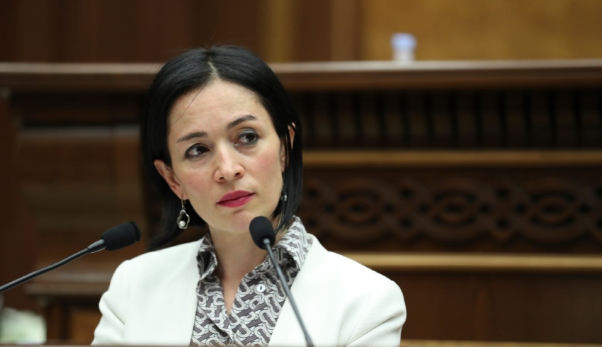 Նորակառույց դպրոցները, բացի գրադարանի գույքից, կստանան նաև նոր գրքեր․ Ժաննա Անդրեասյան