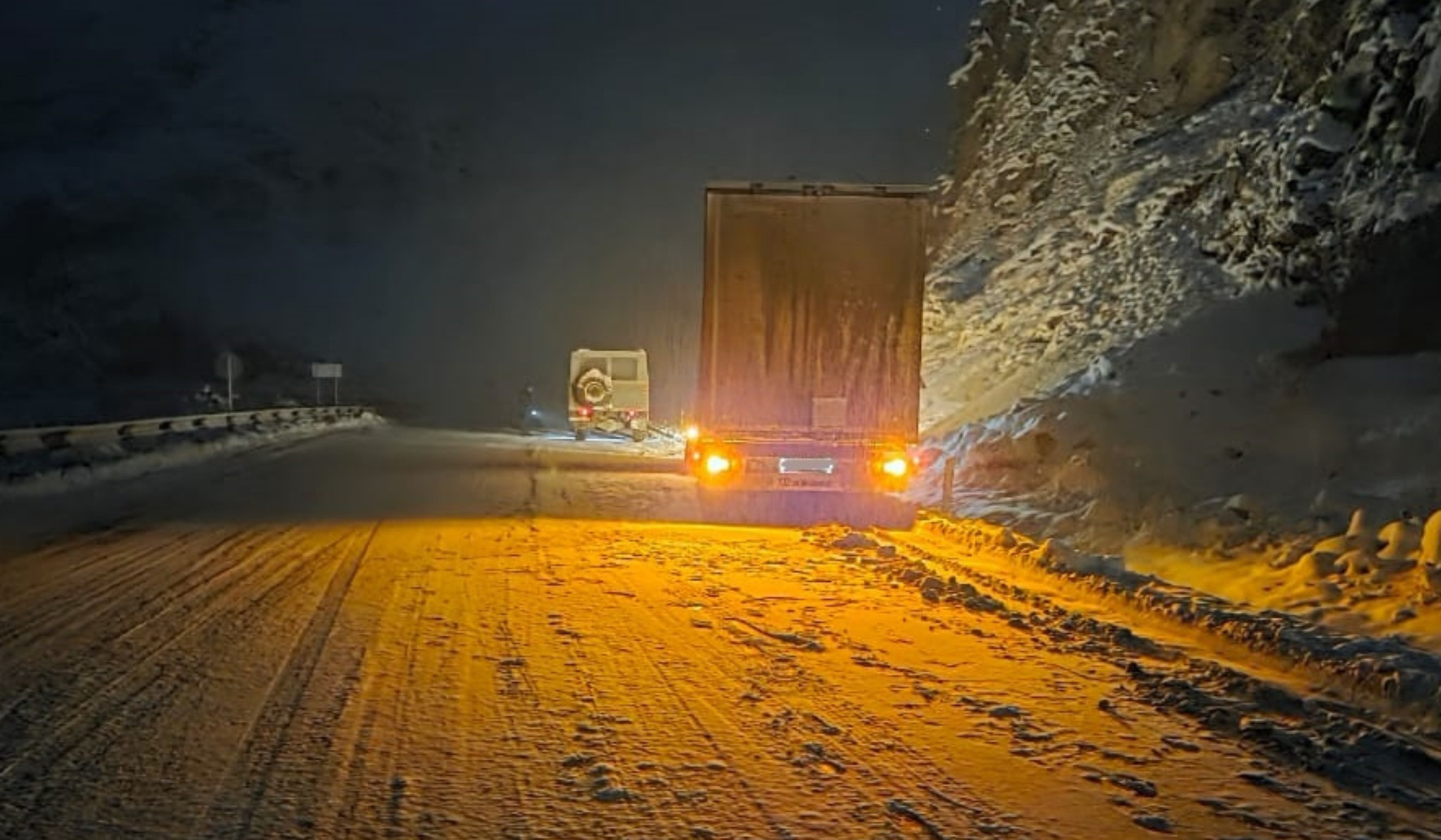 ՀՀ տարածքում կան փակ և դժվարանցանելի ճանապարհներ, Կապանի, Գորիսի, Մեղրու տարածաշրջաններում ձյուն է տեղում