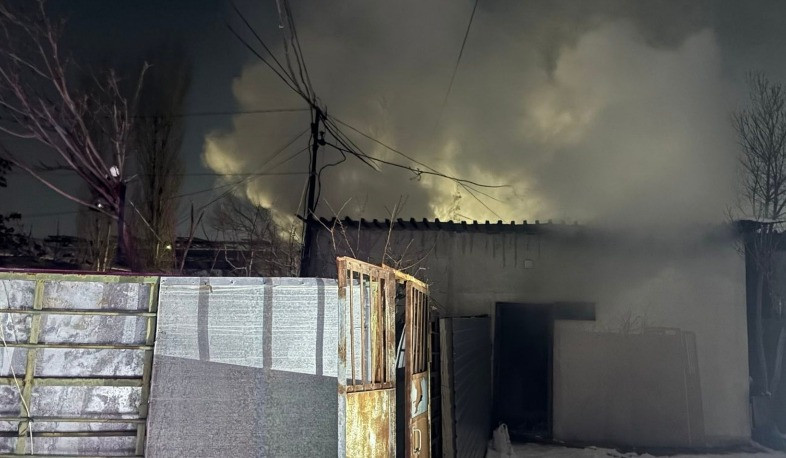 Հրդեհի ահազանգ Երևանի Արցախի պողոտայում