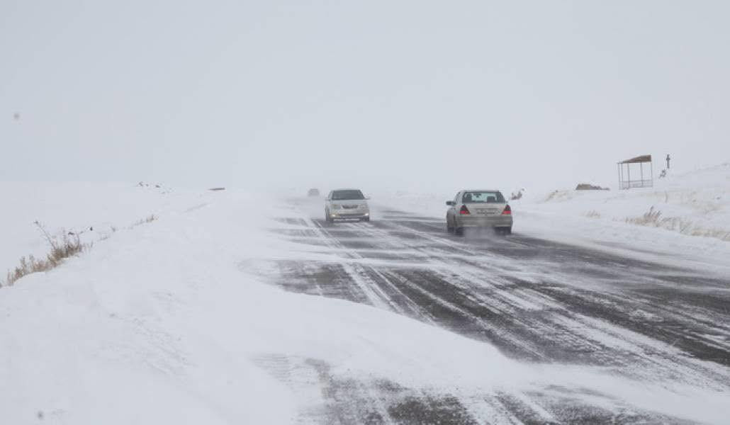 Միջպետական և հանրապետական նշանակության ավտոճանապարհները բաց են. որոշ ճանապարհներին տեղ-տեղ մերկասառույց է