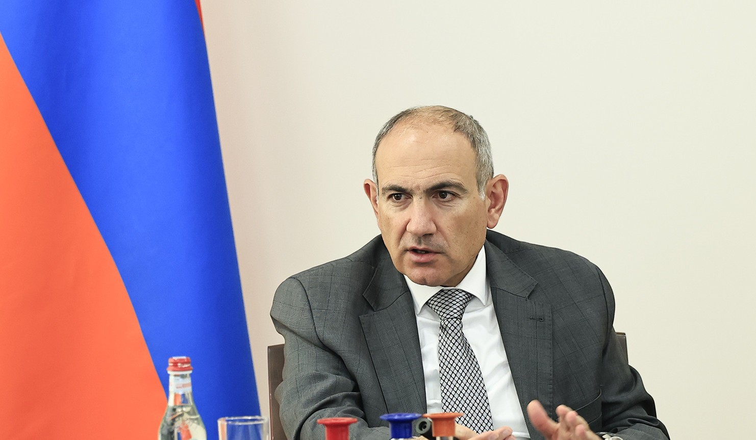 Սիրելի քաղաքացիներ, խնդրում եմ զգոն լինել և չտրվել խարդախությունների. վարչապետ