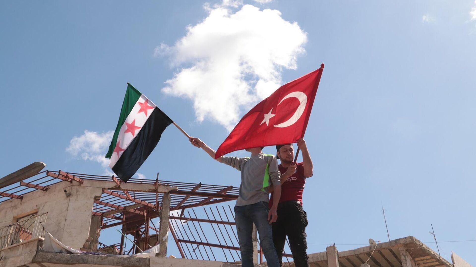 Թուրքիայում քրդերը զանգվածային բողոքի ակցիաներ են անցկացրել Հալեպում լայնամասշտաբ ռազմական գործողության դեմ