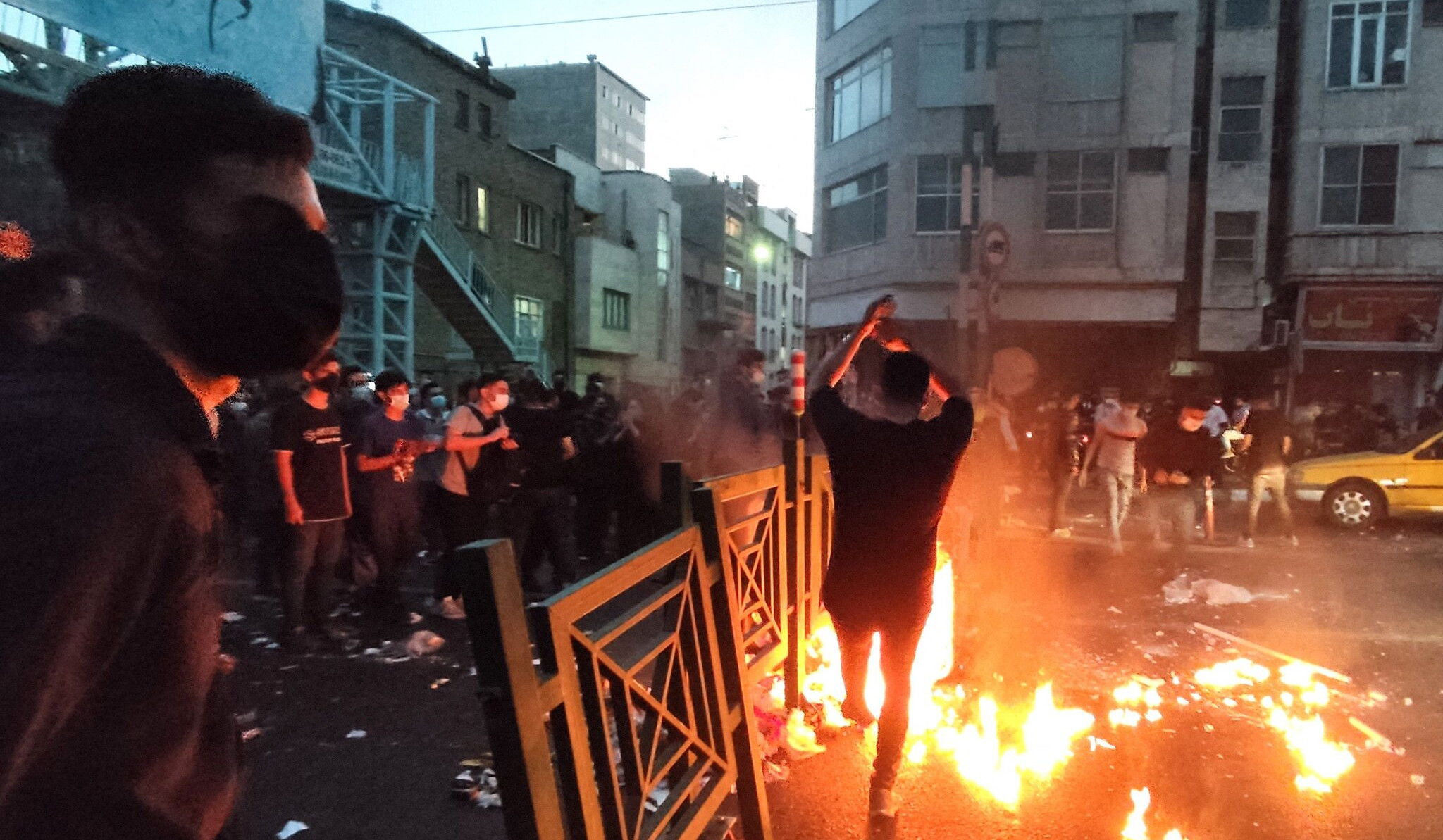 Anti-government protests in Iran gain new momentum: Day 12