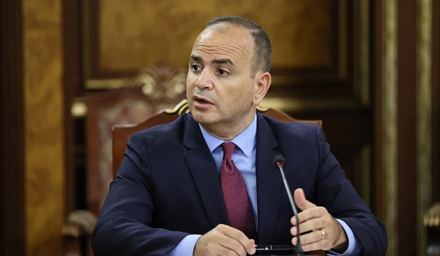 Ուրբաթ օրվանից տեղեկություն չունենք, այս պահին էլ չենք կարողանում կապ հաստատել Իրանի մեր հայրենակիցների հետ. Սինանյան