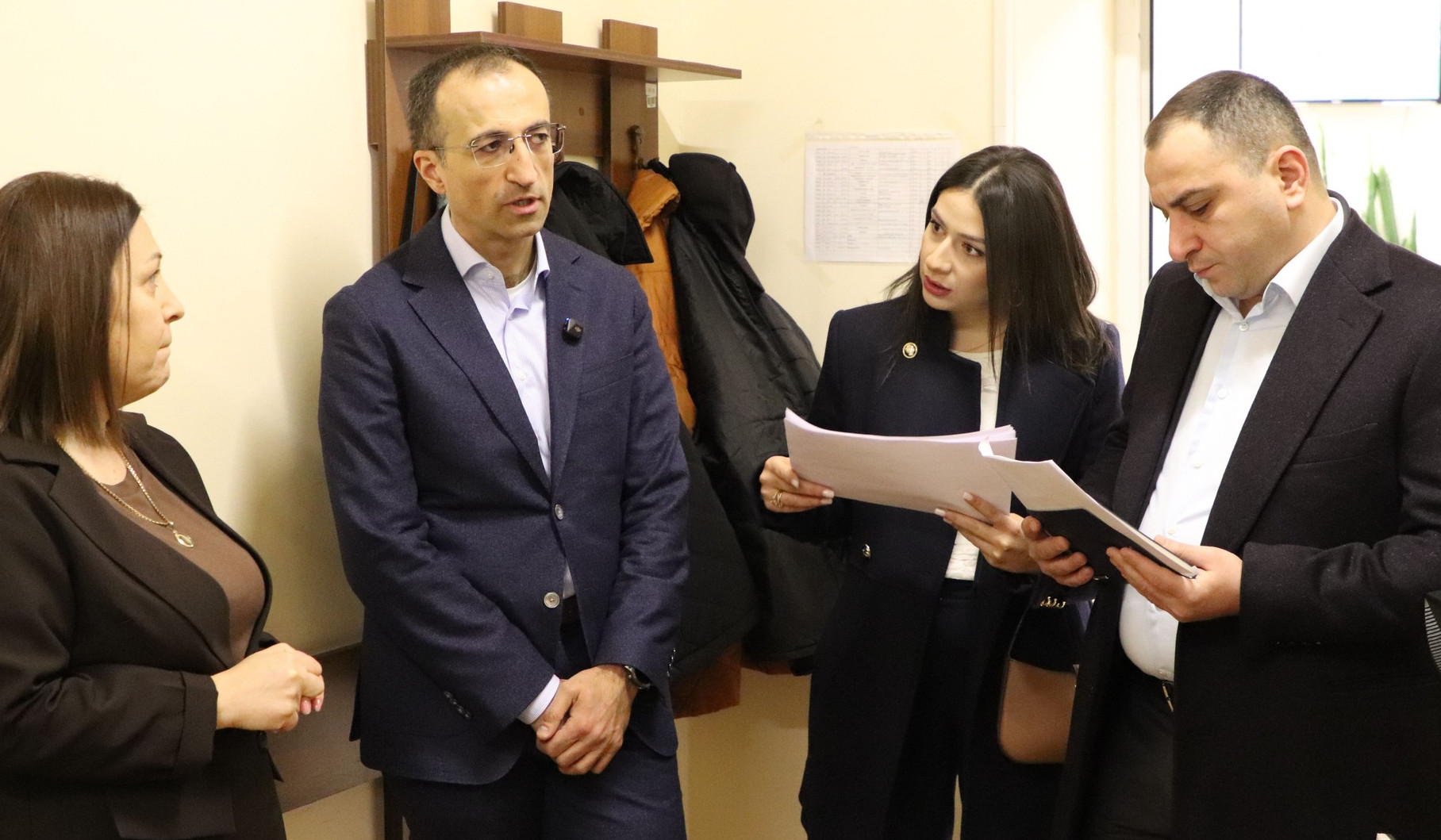 Արսեն Թորոսյանը ՄՍԾ Արարատի, Մասիսի, Արտաշատի և Վեդու տարածքային կենտրոններում հետևել է քաղաքացիներին մատուցվող ծառայություններին