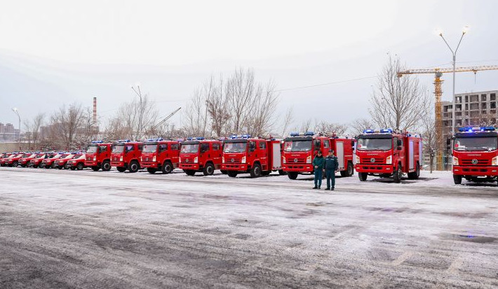 Ժամանակակից ամենագնացներ ու հրշեջ-փրկարարական մեքենաներ՝ Փրկարար ծառայության տարածքային ստորաբաժանումներին