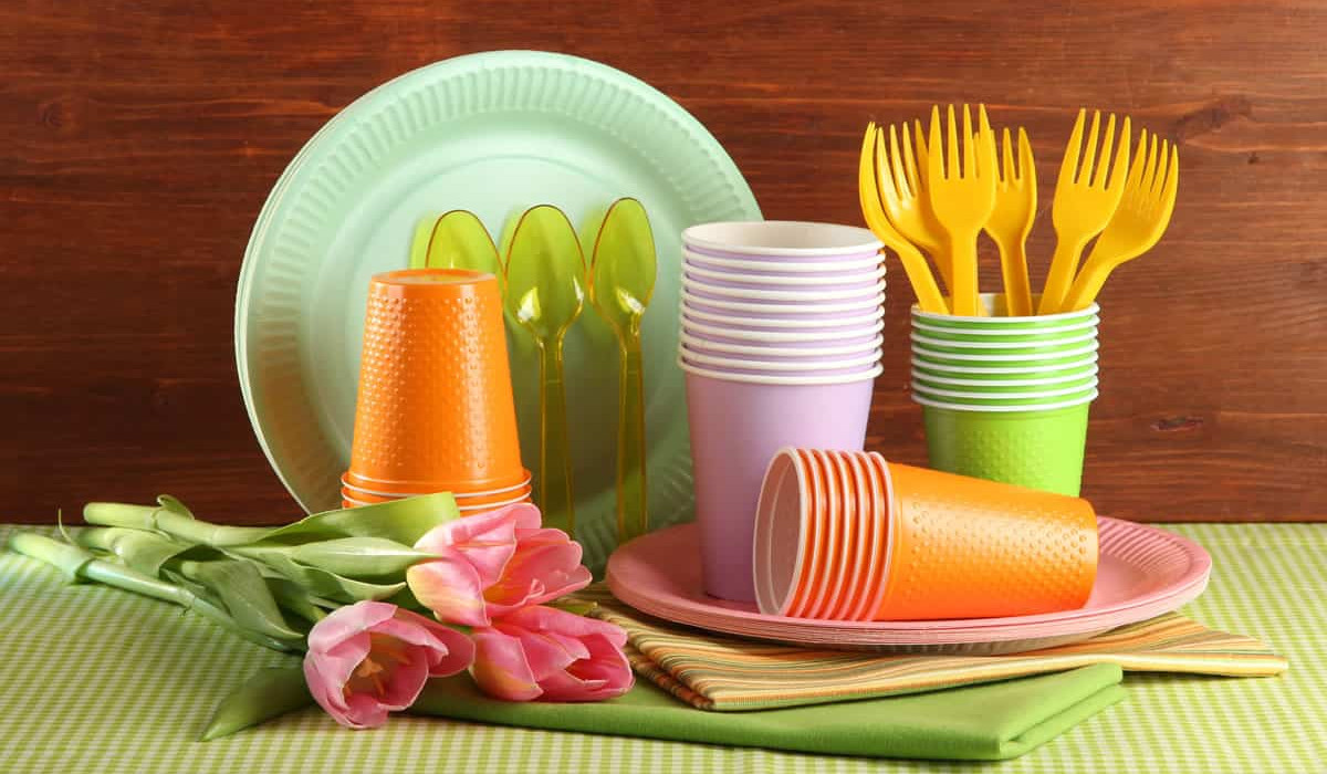 Առաջարկվում է արգելել պլաստիկից կամ փրփրապլաստից պատրաստված մեկանգամյա օգտագործման սպասքի և տարաների առկայությունը կամ օտարումը