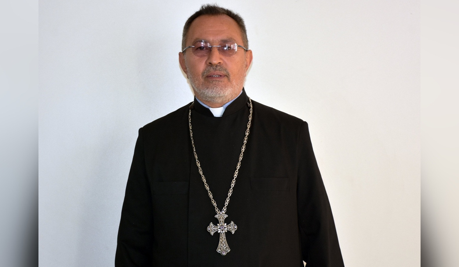 Տեր Ավետիս ավագ քահանա Դանիելյանը միանում է ՀԱԵ բարենորոգման նախաձեռնությանը